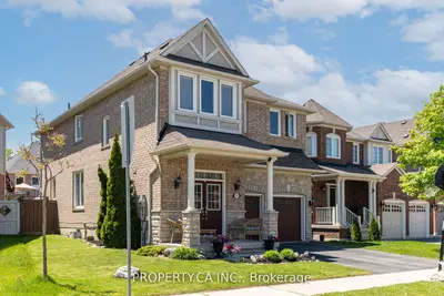 75 Ross Patrick Crescent, Newmarket, On L3x 3k3