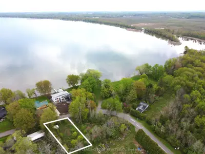 476 Duclos Point Road, Georgina, On L0e 1n0