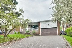 77 Lee Avenue, Bradford West Gwillimbury, ON L3Z 1A8