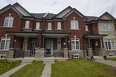 40 Walter Proctor Road, East Gwillimbury, ON L9N 0P2