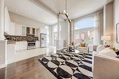 16 Futura Avenue, Richmond Hill, On L4s 1v2