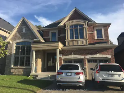 633 Mcgregor Farm Trail S, Newmarket, On L3x 0h3