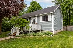 274 Elmdale Avenue, Georgina, ON L4P 2X9