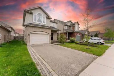81 Shephard Avenue S, New Tecumseth, On L9r 2g3
