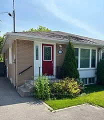 69 Harrison Drive Main, Newmarket, On L3y 4p3