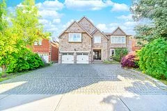 152 Spadina Road, Richmond Hill, On L4b 2v2