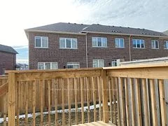 135 Knott End Crescent, Newmarket, On L3y 0e4