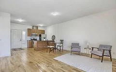 128 Barrie Street 204, Bradford West Gwillimbury, ON L3Z 4H1