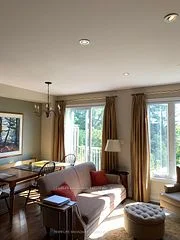 720 Wendy Culbert Crescent, Newmarket, On L3x 0a4