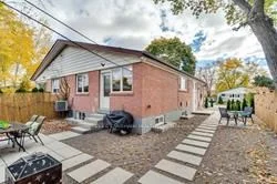 323 Kerswell Drive BS, Richmond Hill, ON L4C 2X1