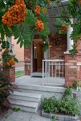 97 Revelstoke Crescent, Richmond Hill, ON L4B 4T4