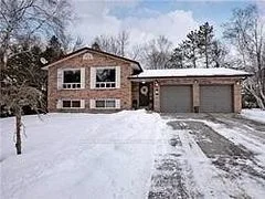 13 Louisa Street, Georgina, On L0e 1l0