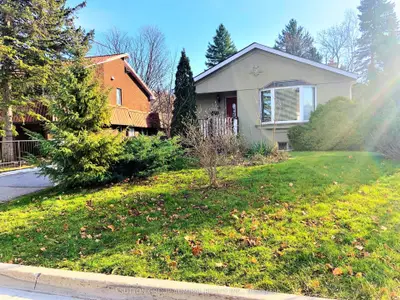 47 Child Drive Main Fl, Aurora, On L4g 1y6