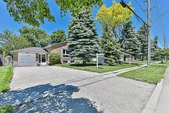 267 London Road, Newmarket, ON L3Y 6L3