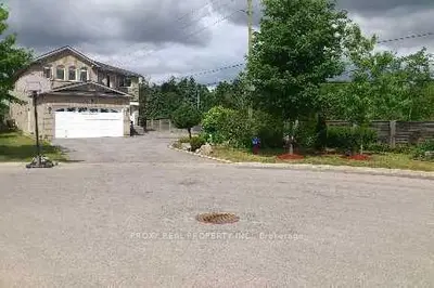 50 Verona Court, Richmond Hill, On L4s 2b8
