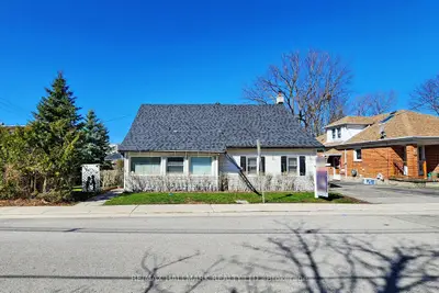10 & 12 Spruce Street, Aurora, On L4g 1r6