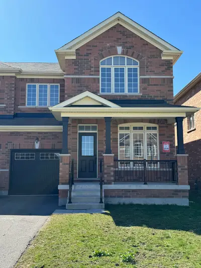 73 Knapton Drive, Newmarket, On L3x 3b2