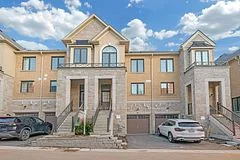 43 Milbourne Lane S, Richmond Hill, On L4e 1g4