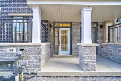 44 Clippers Crescent, Whitchurch-stouffville, On L4a 2s9