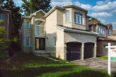 38 Canyon Hill Avenue, Richmond Hill, On L4c 0s3