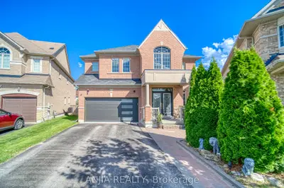 329 Richard Underhill Avenue, Whitchurch-stouffville, On L4a 0y8