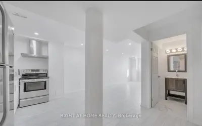 Detached in Newmarket