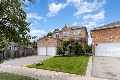 Detached in Vaughan