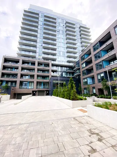 Condo Apartment in Newmarket