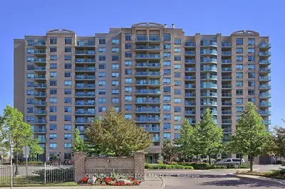 39 Oneida Crescent 709, Richmond Hill, On L4b 4t9