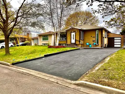 411 Oceanside Avenue, Richmond Hill, On L4c 2z7