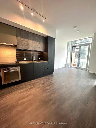 7890 Jane Street 311, Vaughan, On L4k 0k9