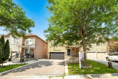 Detached in Vaughan