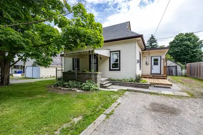 139 Laidlaw Street N, Brock, On L0e 1e0