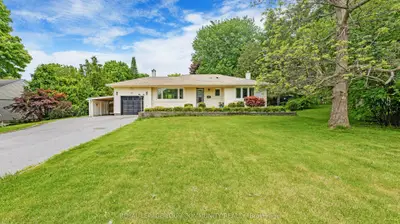 969 Srigley Street, Newmarket, On L3y 1y4
