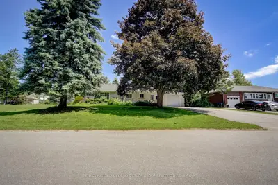 3 Evelyn Street, Innisfil, On L0l 1l0