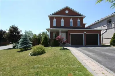 160 St Joan Of Arc Avenue, Vaughan, On L6a 3b8