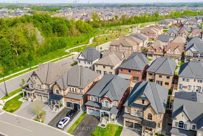 9 Gold Creek Street, Vaughan, On L4h 4r1