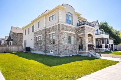 15 Glen Rye Street, Georgina, On L4p 0j8