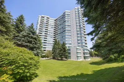 7250 Yonge Street 1001, Vaughan, On L4j 7x1