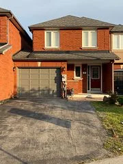 15 Tumbleweed Court, Vaughan, ON L4L 8Y5