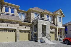 70 Ferragine Crescent, Bradford West Gwillimbury, ON L3Z 4K2