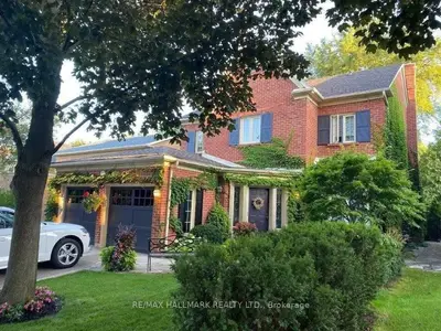 34 Willett Crescent, Richmond Hill, On L4c 7w1