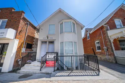 6395 Main Street, Whitchurch-stouffville, On L4a 1g4