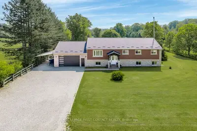 Detached in Essa