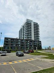 185 Deerfield Road 902, Newmarket, ON L3Y 0G7
