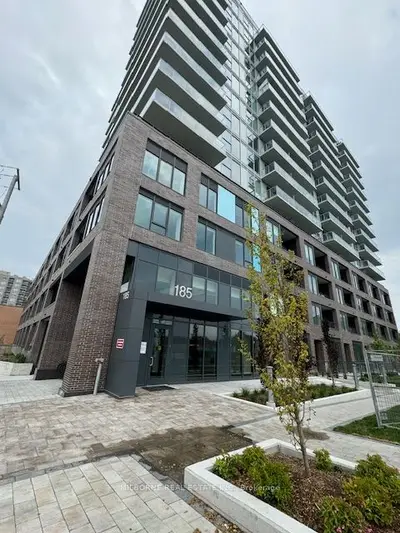 185 Deerfield Road 014, Newmarket, On L3y 0g7