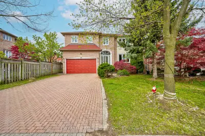 53 Lady Lynn Crescent, Richmond Hill, On L4b 3v5