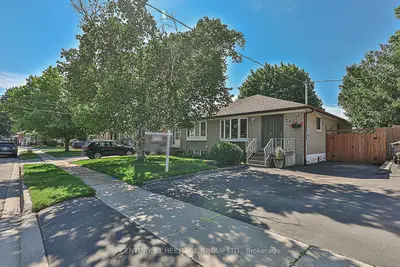 262 Silverbirch Drive, Newmarket, On L3y 2z5