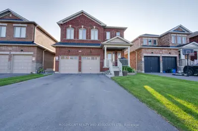 Detached in Brock