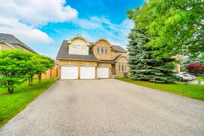 668 Mariner Lane, Newmarket, On L3x 1l6